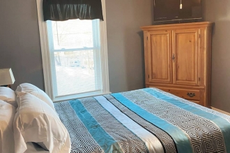 3 BR Mountain View House Rental in New Hampshire, United States of America