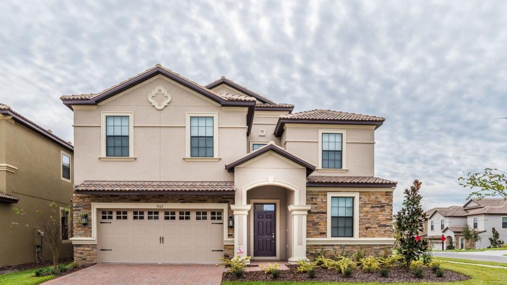 8 Bedrooms House Rentals By Owner in Orlando, Florida