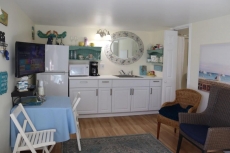 Beautiful Rental in the Heart of Avalon.