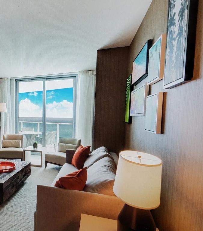 1 Bedroom Beachfront Condo Rental in Hollywood Beach, Florida