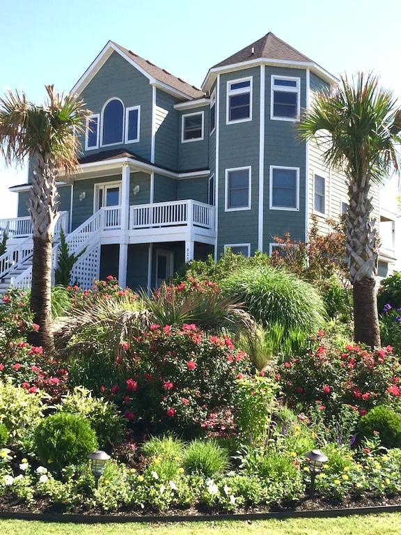 8 Bedrooms House rental with Private pool, Hot Tub in Corolla, North Carolina. Sea Forever