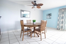 Beachside Condo with a Bay view!