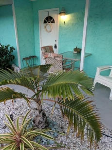 ADORABLE LOW COST PRIVATE 1BR VILLA- 1.5 blocks to BEACH- at GREAT prices!!