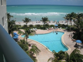 Apartment rental in Hollywood Beach, Florida