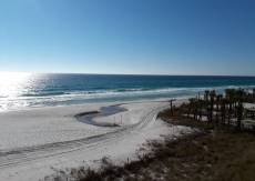 Luxury, Quiet Beach Front Condo at Seachase, Near Pier Park, Free Beach Setup