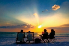 SAND DOLLAR, KING Studio, POOL Walk to beach
