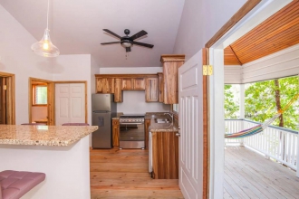 1 BR Bungalow Rental in Honduras, Central America