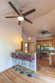 Sunnyside Bungalow 1 · Best snorkeling/diving on island 70yds off dock