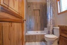 Sunnyside Bungalow 1 · Best snorkeling/diving on island 70yds off dock
