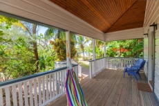 Sunnyside Bungalow 1 · Best snorkeling/diving on island 70yds off dock