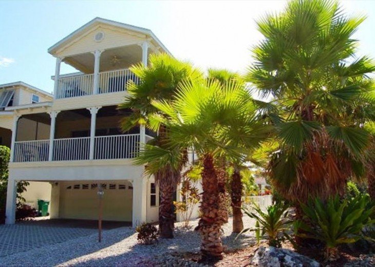 3 Bedrooms Beachfront, House Rental in Holmes Beach, Florida Private Pool Fantastic Beach
