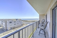 North Wildwood Beach Condo Steps from Jersey Shore