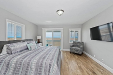 1007 E Balboa 9 · On the Sand! Surf, bike, stroll, dream vacation!9