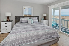 1007 E Balboa 9 · On the Sand! Surf, bike, stroll, dream vacation!9