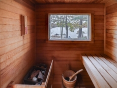5x7 Sauna(with steam) - and view of lake