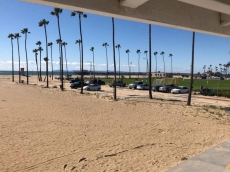 1007 E Balboa 10 · On the sand, dream vacation! Walk to everything!10