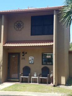 205 Grand Island Blvd ~ Large Island Pool ~ 11 Pools, Mini Golf, Sleeps 6