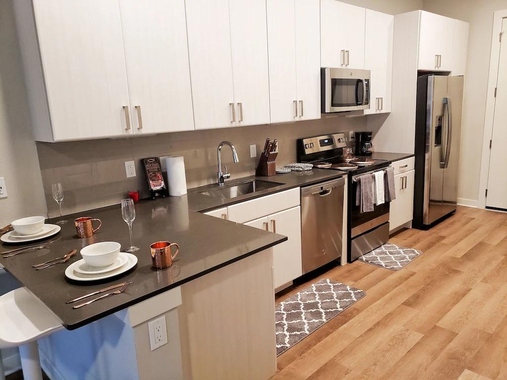 Studio Rental in St. Petersburg, FloridaStudio rental in St. Petersburg, Florida