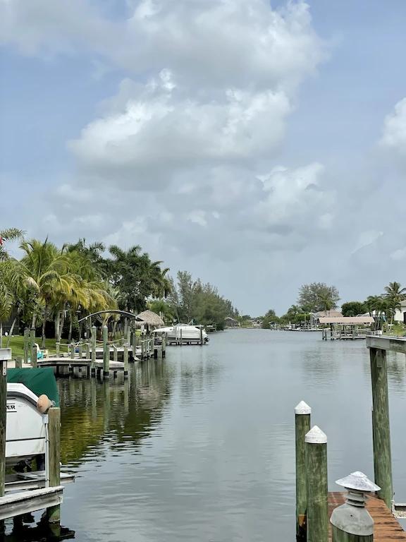 3 Bedrooms Lakefront House Rental in Pelican, Florida