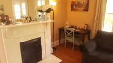 Quiet, Cozy & Safe 2 Bed 1 Bath in Crescent Hill