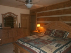 Amazing 3 Story Log Cabin with View/Jacuzzi/Loft/Pool Table/Wi-Fi