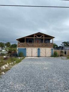 Plenty of parking for cars and boats!