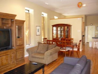 5 BR House Rental in Chicago, Illinois