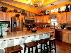 Mini-Resort on a 30-Acre Wildlife Preserve & Horse Ranch