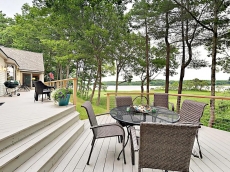 Ferndale: Riverfront Home & Nature Lover's Paradise