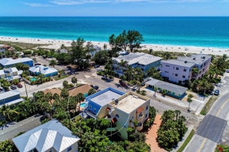 3 BR Pet-Friendly Vacation Rental House